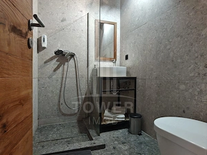 Apartament in centru istoric . - imagine 10