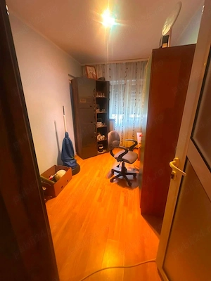 De vanzare apartament cu 4 camere, 2 bai si 2 balcoane, mobilat si utilat, etaj intermediar  - imagine 8