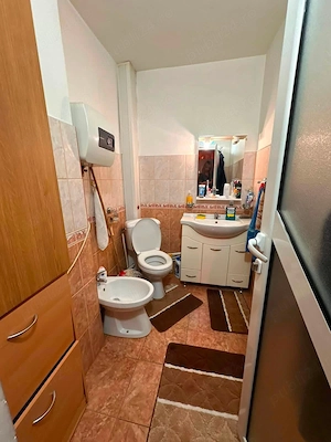 De vanzare apartament cu 4 camere, 2 bai si 2 balcoane, mobilat si utilat, etaj intermediar  - imagine 4
