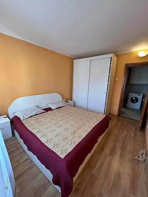 De vanzare apartament cu 2 camere si balcon,  zona Favorit, etajul 2, Pret 59900 euro - imagine 3