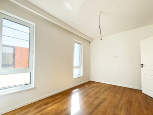 Duplex finalizat despartit prin casa scarii cu 3 bai si design morden ! - imagine 13
