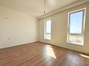 Duplex finalizat despartit prin casa scarii cu 3 bai si design morden ! - imagine 15