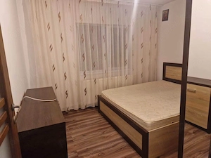 De inchiriat apartament cu 2 camere, zona Liceului Roman Voda, mobilat si utilat  - imagine 4
