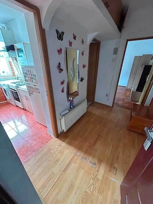 De vanzare apartament cu 2 camere si balcon, zona Smirodava, 32000euro - imagine 4