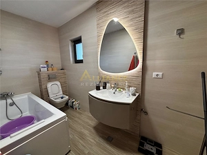 Casa individuala 4 camere , 2 b #259;i , mobilat-utilat #259; - imagine 12