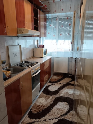 Dau in chirie apartament  - imagine 2