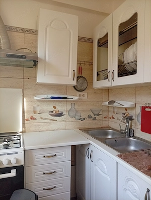 Închiriere apartament 3 camere