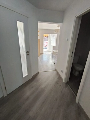Spațiu de închiriat Târgu Jiu –zona 8 Mai, către Spitalul 700 - imagine 7