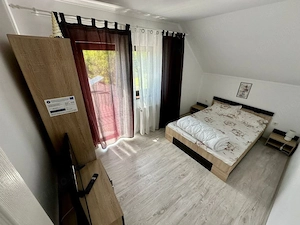 Pensiune de vânzare în Bobu, Scoarța - sau schimb cu apartament Timisoara - imagine 7