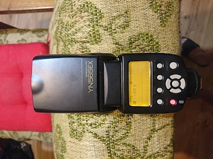 Vând blit Yongnuo YN565EX Speedlite pentru Nikon