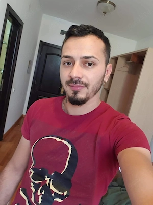 Tanar nou in oras
