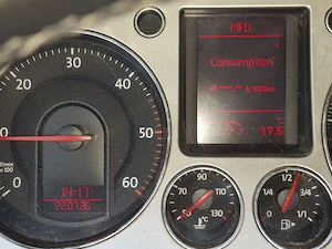 Volskwagen Passat 2.0 TDI, fara evenimente rutiere la activ, înmatriculat, cu 314000 km, ITP la zi . - imagine 10