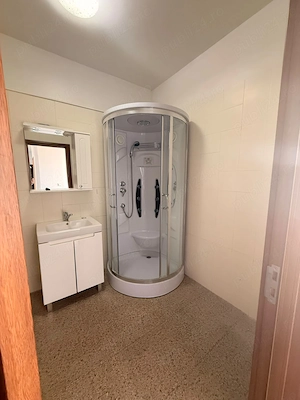 Apartament spatios cu 3 camere - Zona Independentei (Kaufland) - imagine 4