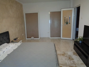 Apartament 2 camere decomandat, etaj intermediar, langa Spitalul Judetean, 64 mp, mobilat si utilat - imagine 2