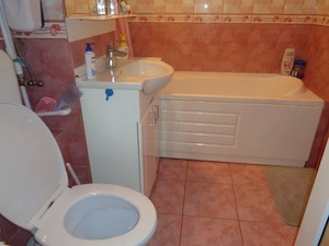 Apartament 2 camere decomandat, etaj intermediar, langa Spitalul Judetean, 64 mp, mobilat si utilat - imagine 13