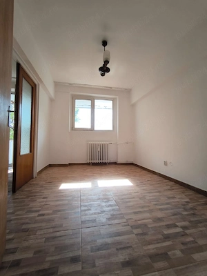 PARTICULAR | 3 camere decomandat | 200 m metrou pet friendly 