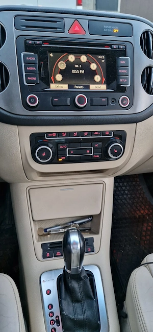 Volkswagen Tiguan 2.0 TDI 4motion, 2011 5900 euro - imagine 6