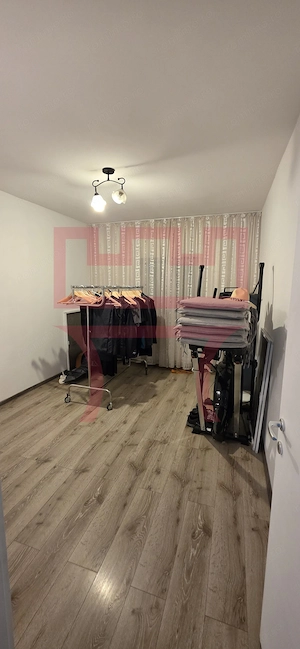 Casa  zona Platinia Parcul Mare curte teren 800mp + apartament/ birou - imagine 11