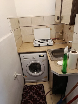 Pf Închiriez sau vând garsoniera in Țiglina 1 et 2 10 mobilată utilată pe termen lung  - imagine 3