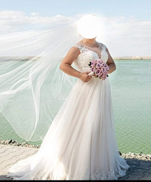 Vand rochie de mireasa 
