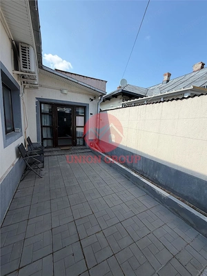 Casa Renovata si Mobilata Complet - Pozitionare Excelenta - Aproape de Delfinariu si Bd Mamaia - imagine 3