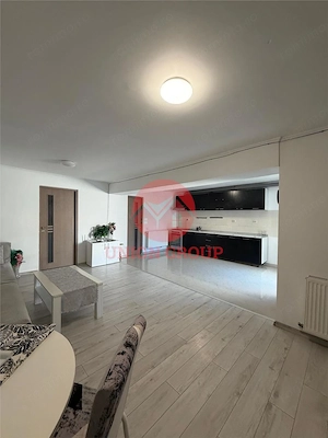 Casa Renovata si Mobilata Complet - Pozitionare Excelenta - Aproape de Delfinariu si Bd Mamaia - imagine 13