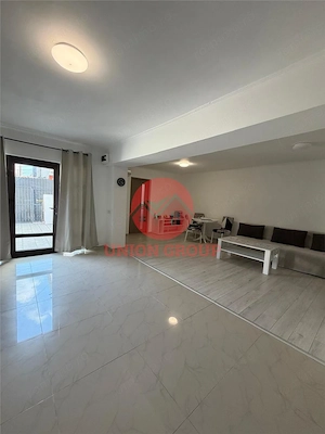 Casa Renovata si Mobilata Complet - Pozitionare Excelenta - Aproape de Delfinariu si Bd Mamaia - imagine 2