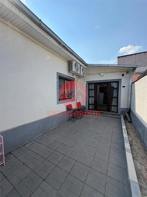 Casa Renovata si Mobilata Complet - Pozitionare Excelenta - Aproape de Delfinariu si Bd Mamaia - imagine 6