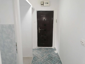 Apartament cu 2 camere, parter, Bd Cetatii - imagine 2