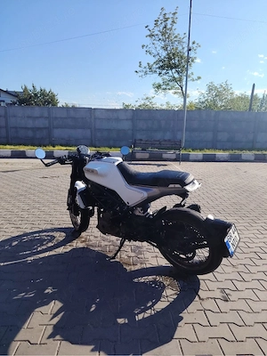 Husqvarna vitpilen 401 - imagine 3