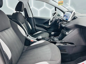 Peugeot 2008 - imagine 17