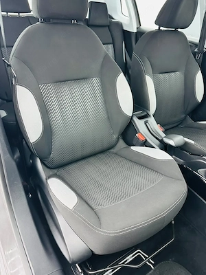 Peugeot 2008 - imagine 18