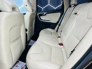 Volvo XC60 - imagine 16