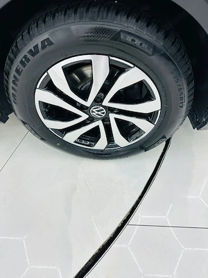 Vw Tiguan - imagine 9
