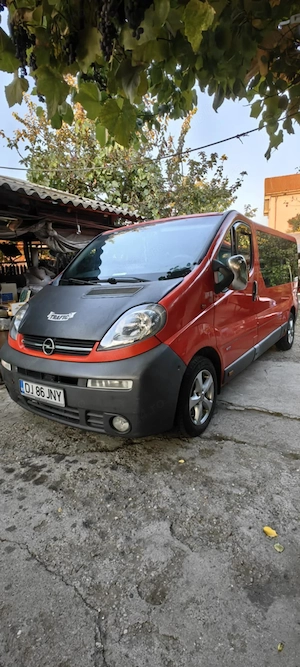 Opel Vivaro 1.9 cdti,2006 varianta lungă  - imagine 3