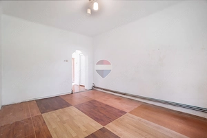 Comision 0% - Garsoniera la curte cu gradina - Strada Lunga 186