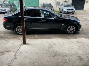 Mercedes C class berlina  - imagine 7
