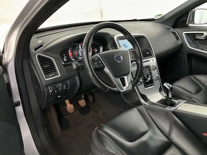 Volvo Xc60 D3 Ocean Race I 2.0 Diesel 150Cp Euro6 I Cutie Manuala I Navi I Piele I Scaune Incalzite - imagine 8