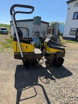 compactor de vinzare  wacker des 1200 kg  - imagine 4