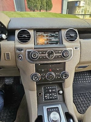 LAND-ROVER DISCOVERY sport facelift  an 2015 mot.3.0 tdi 245 cp. acte la zi - imagine 9
