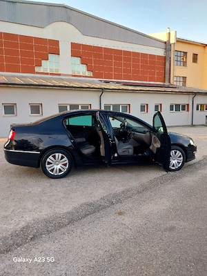 Volkswagen Passat B6 2.0TDI 140cp highline 2007 E - imagine 10