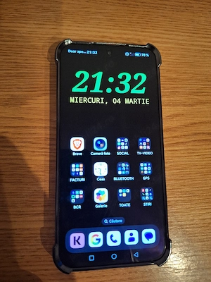 vând telefon Honor 400. 256G