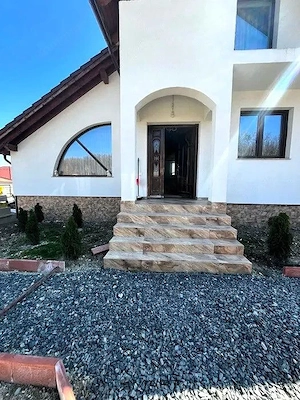 Casa de vanzare 265mp, zona Selimbar - imagine 8