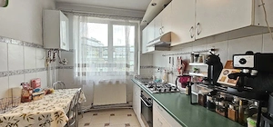 Apartament 3 camere Calea Dumbravi - imagine 2