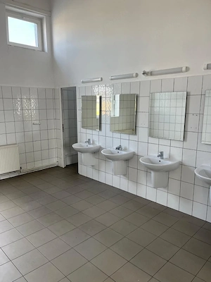 spatiu industrial 3 camere zona Central Cisnadie - imagine 9