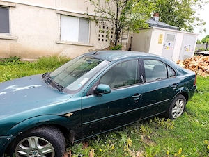 Ford Mondeo 2001 benzină