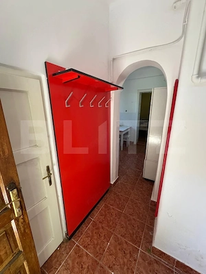 Casă spațioasă cu 6 camere, teren 700 mp, garaj și terasă - imagine 11