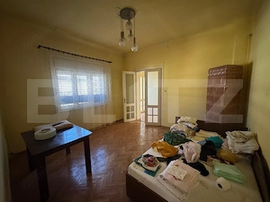 Casă spațioasă cu 6 camere, teren 700 mp, garaj și terasă - imagine 13