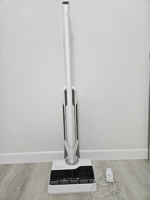 Aspirator vertical fara fir cu spalare Rowenta X-Clean 10 GZ7540WO 200w