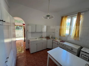 Casă spațioasă cu 6 camere, teren 700 mp, garaj și terasă - imagine 15